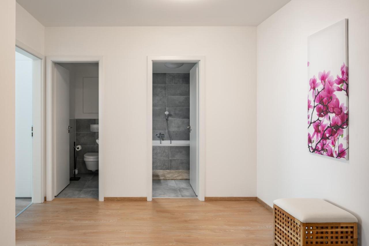 Prague Days - Exclusive Condo In Trendy Neighbourhood מראה חיצוני תמונה