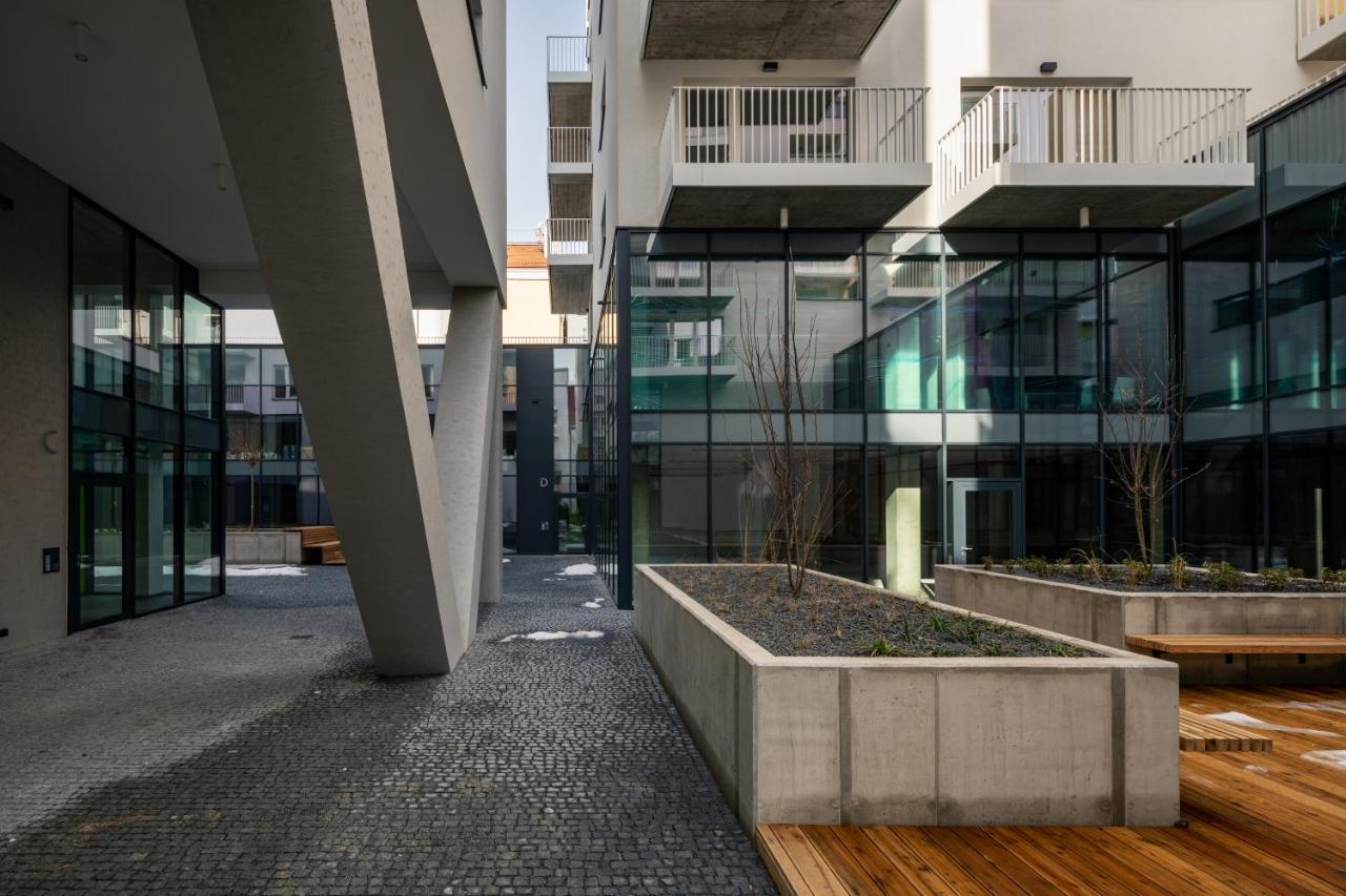 Prague Days - Exclusive Condo In Trendy Neighbourhood מראה חיצוני תמונה